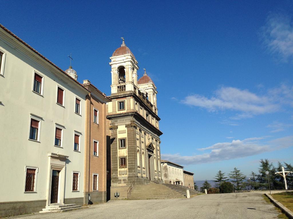 Готель Monastero San Vincenzo - Casa Per Ferie Bassano Romano Екстер'єр фото